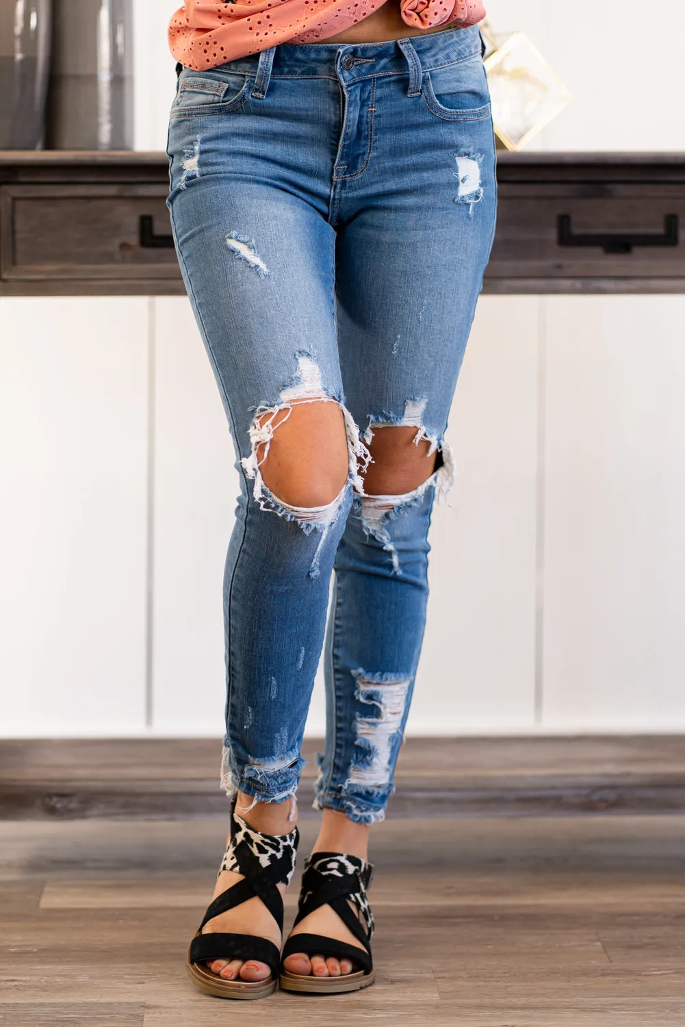 Avery Mid Rise Ankle Skinny