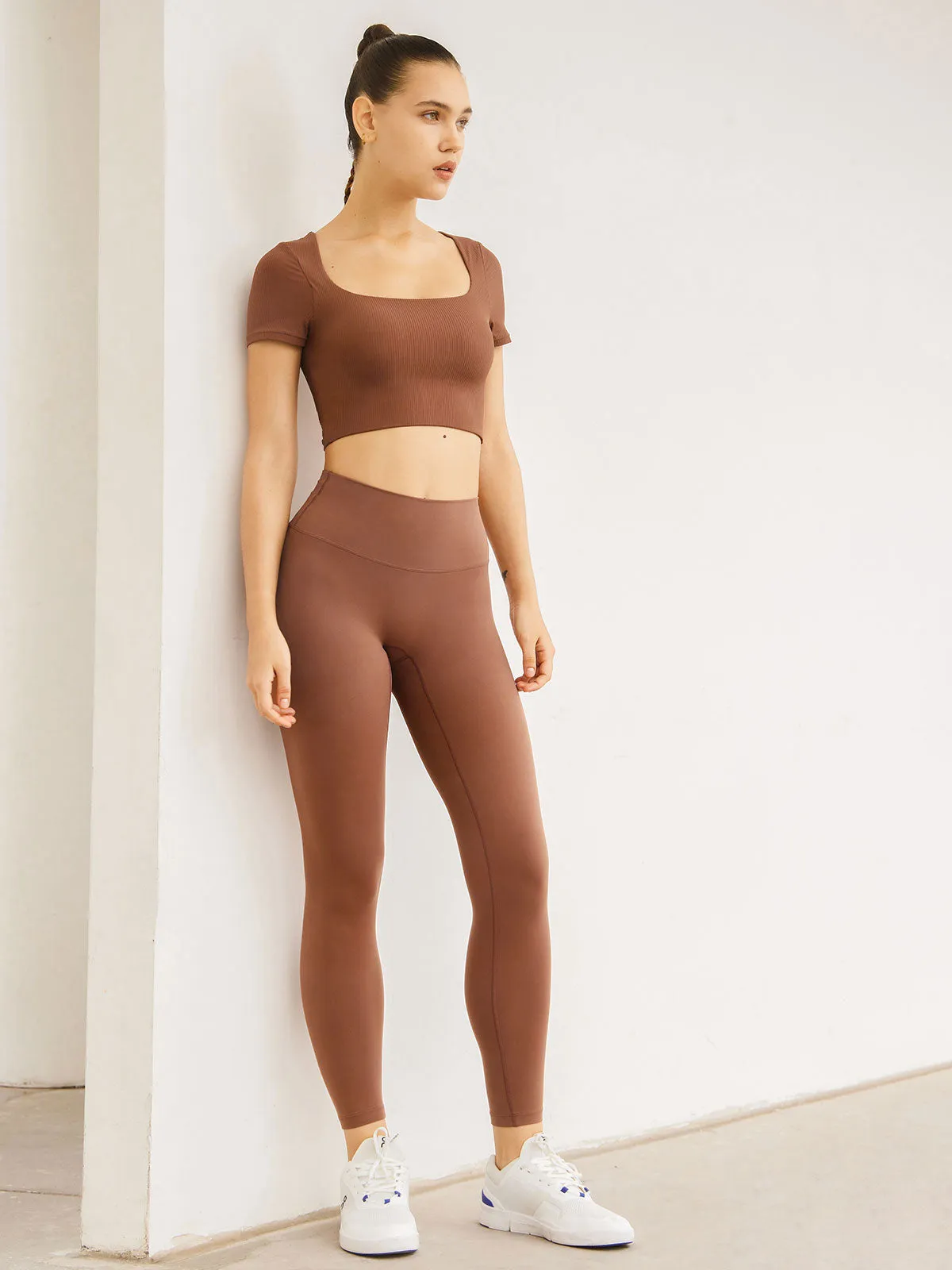 Brown Middle Waisted Leggings 25″