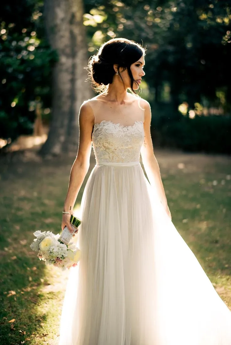 Elegant Summer Beach Sleeveless Wedding Dresses New Arrivals Tulle Lace Appliques