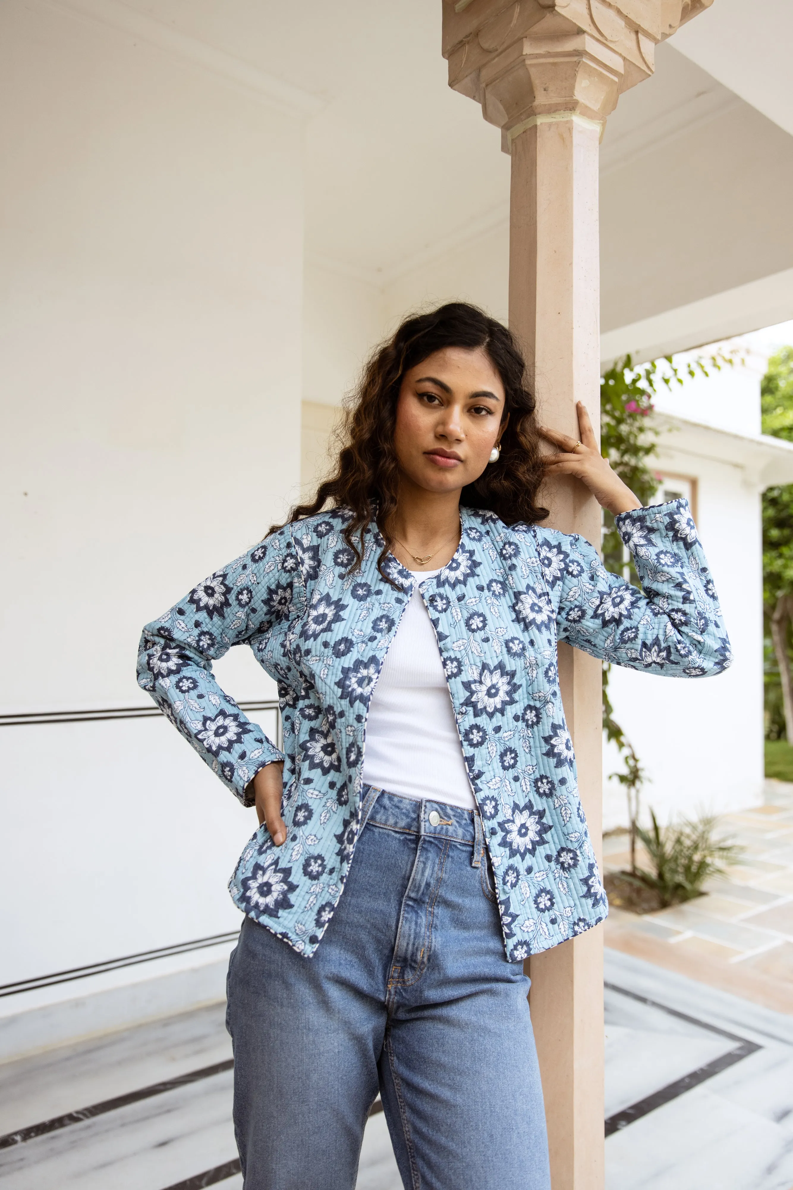 Fitted quilted jacket - Blue Floral Print