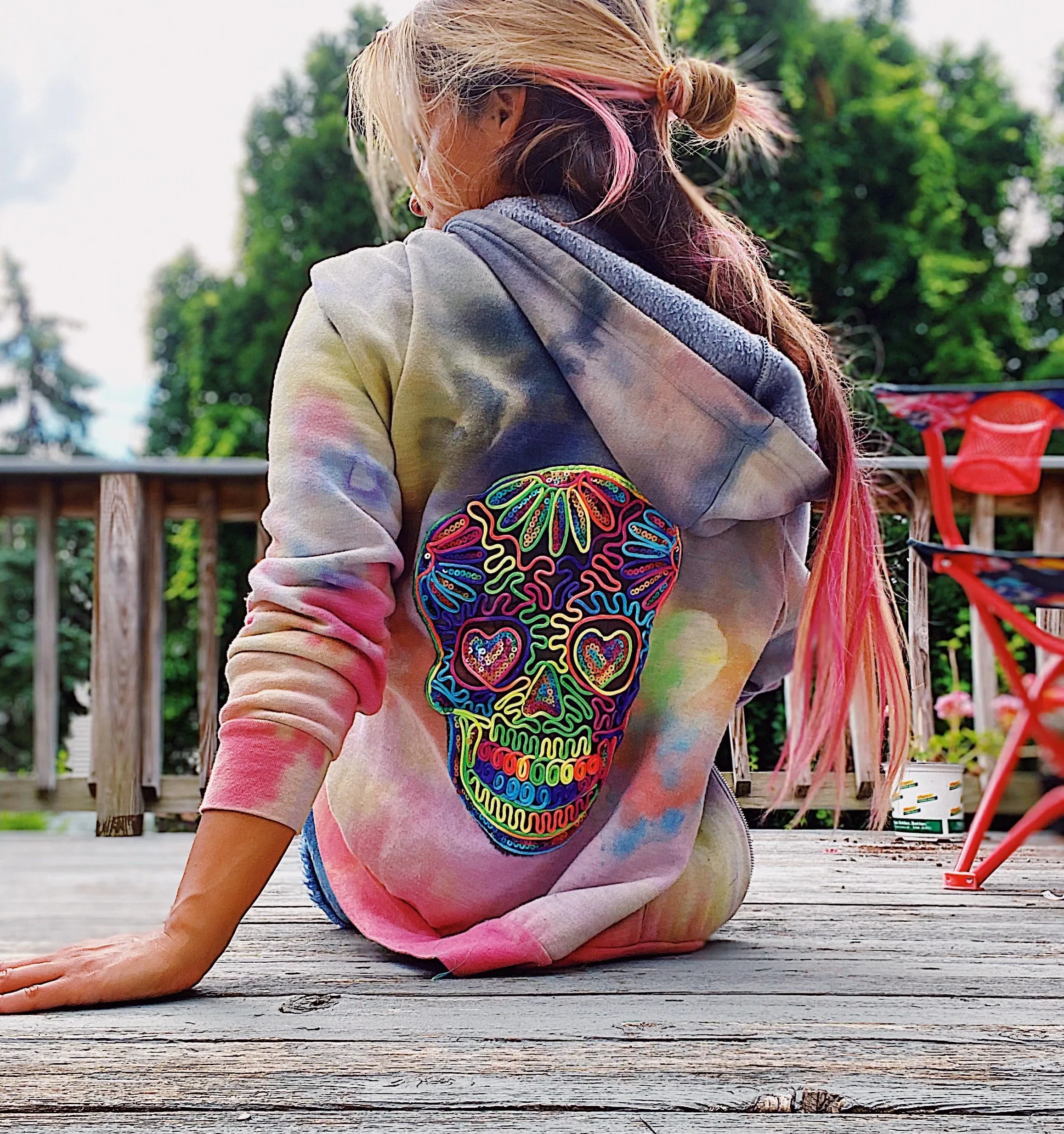 LAST ONE Mood Skull Tie Dye Hoodie in Psychedelic Rainbow