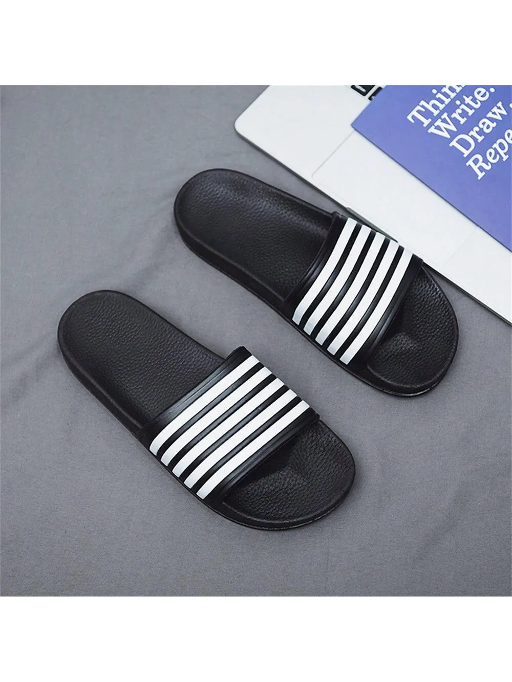 Men's Indoor/Outdoor Slippers With Thick And Comfortable Soles For A Cool Wear