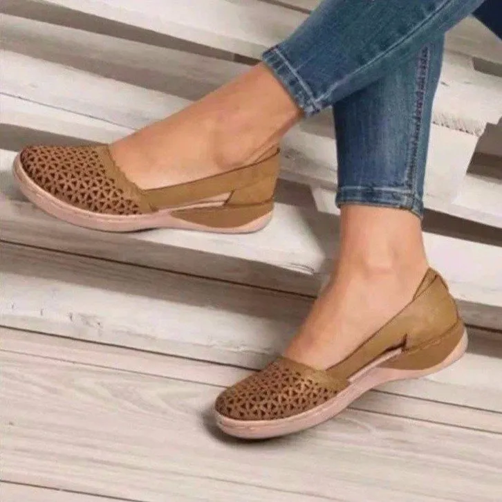 Plus Size Round Toe Slip-On Pure Color Low Heel Flat Comfortable Shoes