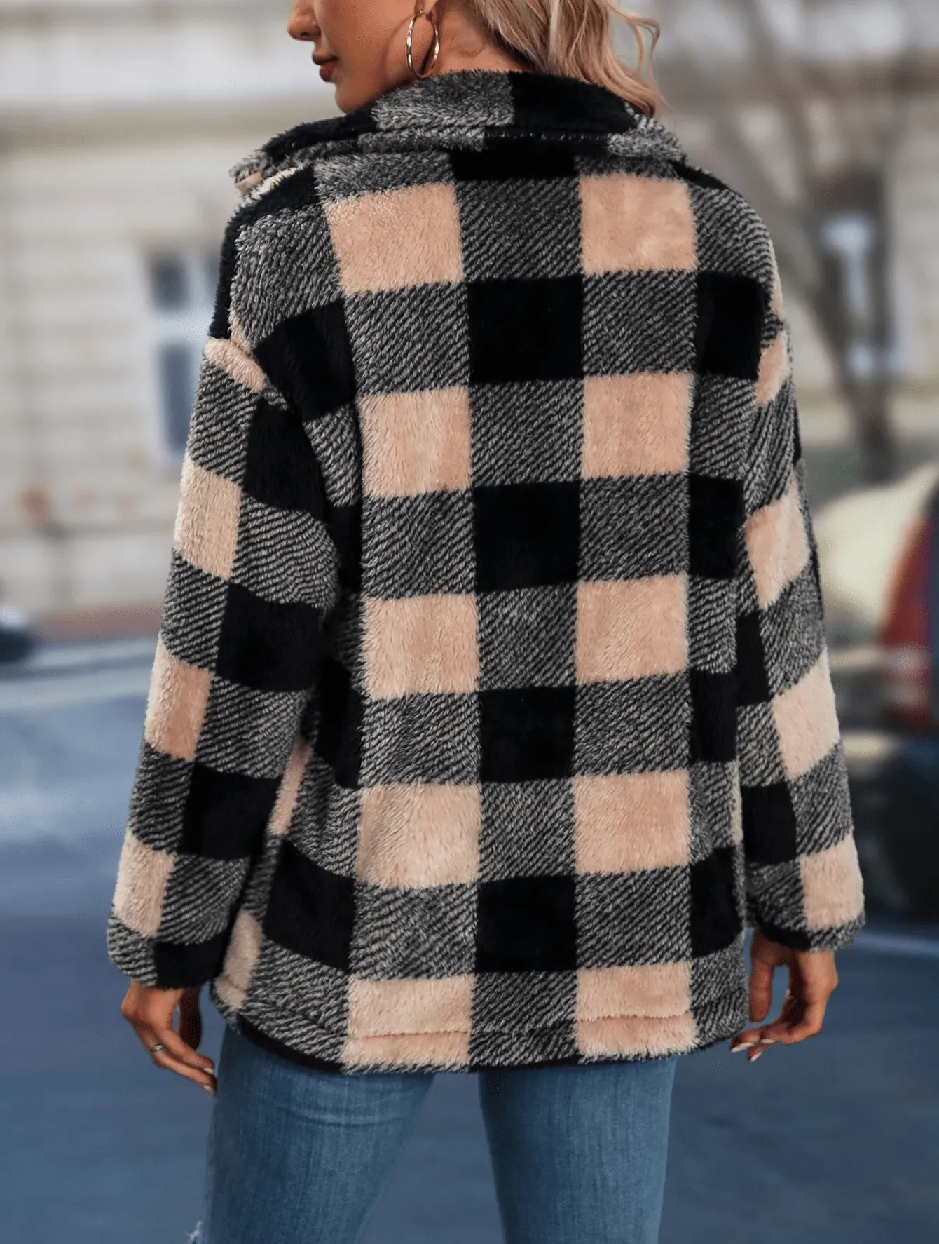 Women's checkered coat with lapels